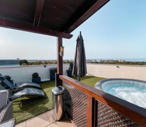 Sunset Deluxe con jacuzzi, piscina y barbacoa